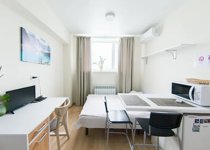 Easystay Inn