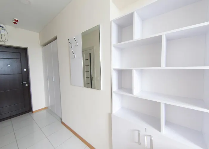Easystay Inn